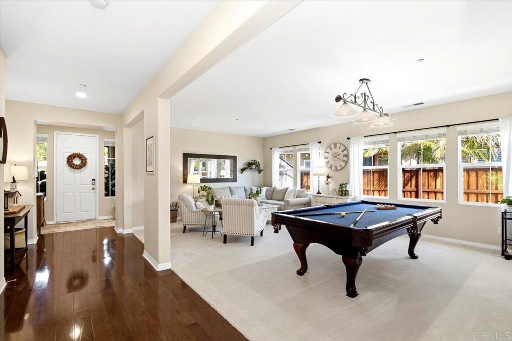571 Chandler Court, Escondido, CA 92027
