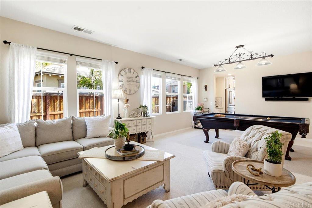 571 Chandler Court, Escondido, CA 92027 571 Chandler Court, Escondido, CA 92027