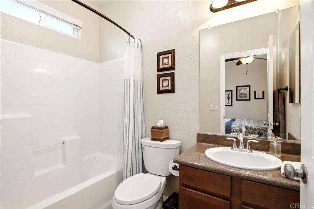 571 Chandler Court, Escondido, CA 92027