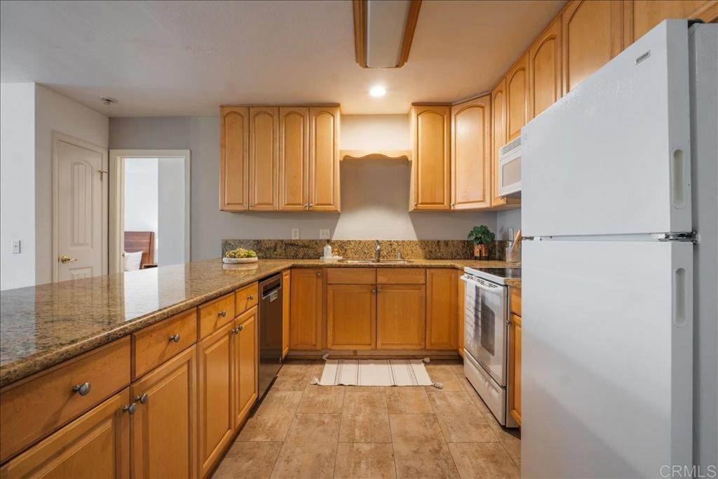 425 Autumn Drive, San Marcos, CA 92069
