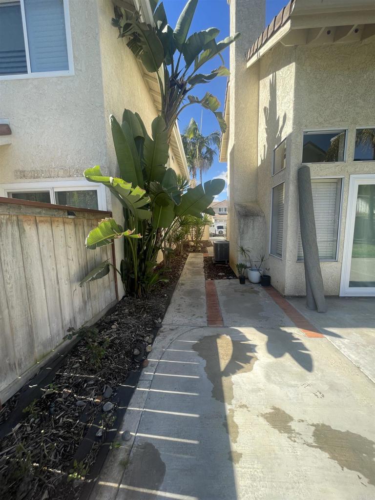 5033 Camino Playa Acapulco, San Diego, CA 92124