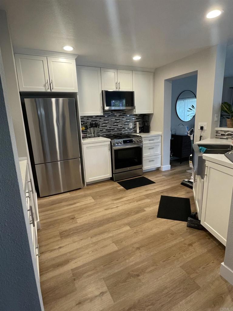 5033 Camino Playa Acapulco, San Diego, CA 92124