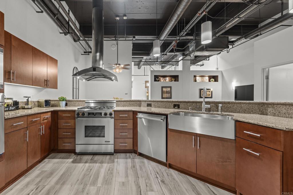 950 6Th Avenue, San Diego, CA 92101