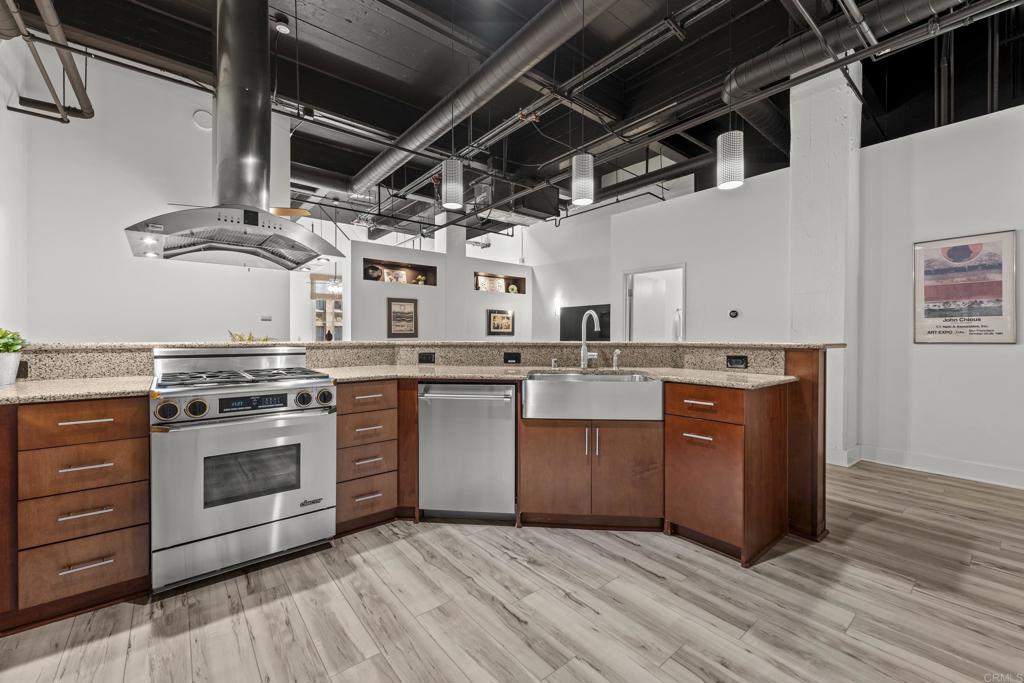 950 6Th Avenue, San Diego, CA 92101