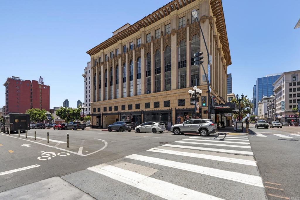 950 6Th Avenue, San Diego, CA 92101