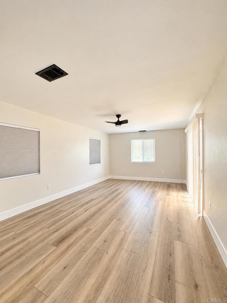 261 Hannalei Drive, Vista, CA 92083 261 Hannalei Drive, Vista, CA 92083