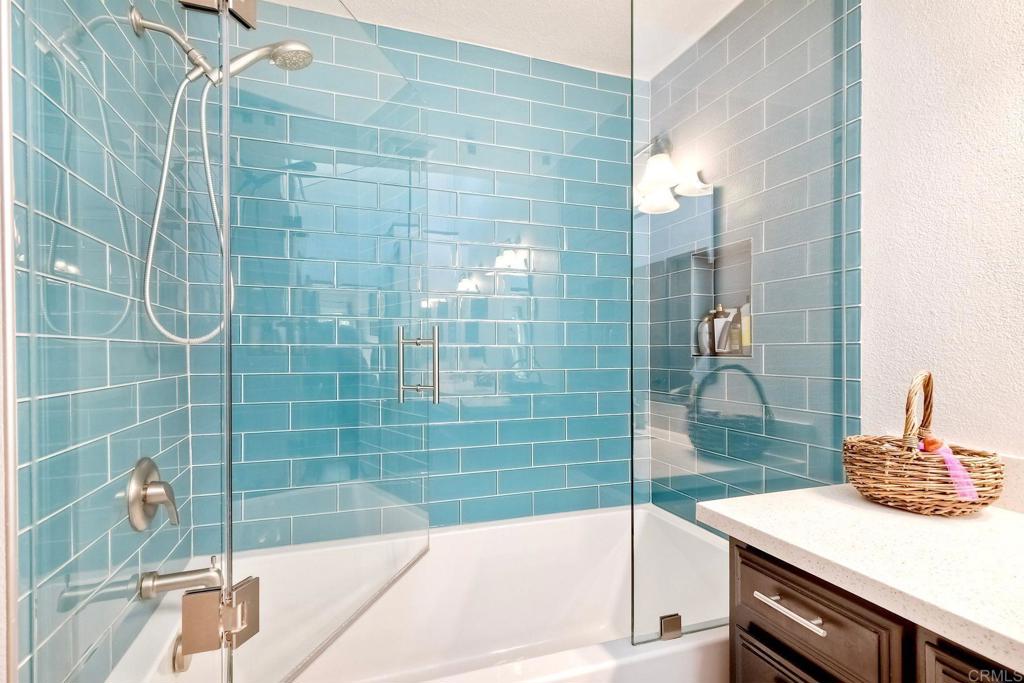8691 Circle R Course Lane, Escondido, CA 92026