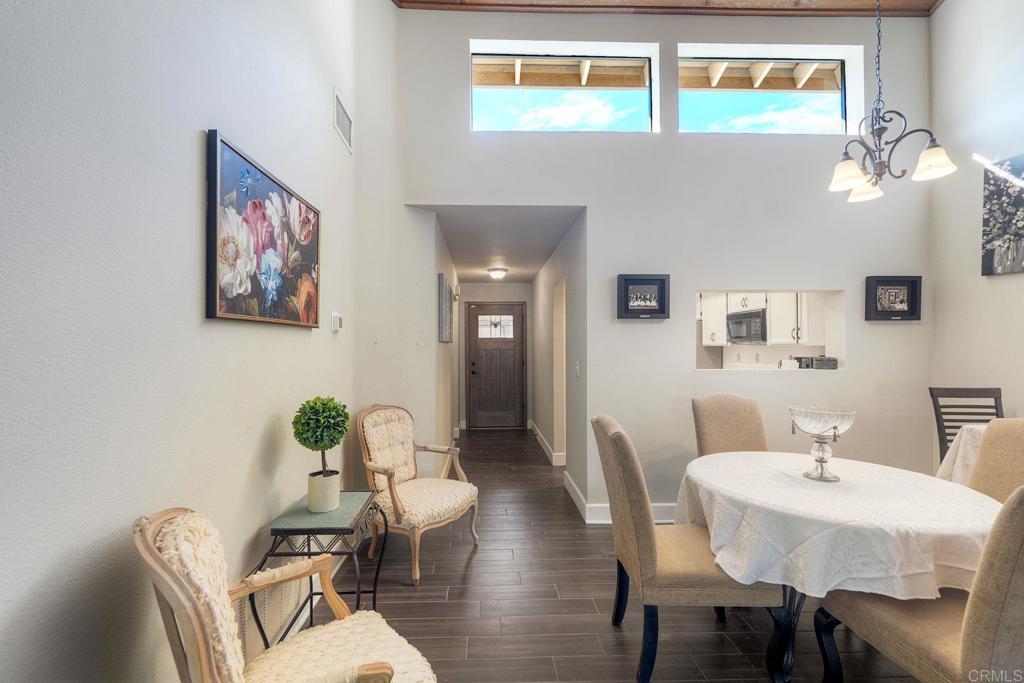 8559 Circle R Valley Lane, Escondido, CA 92026