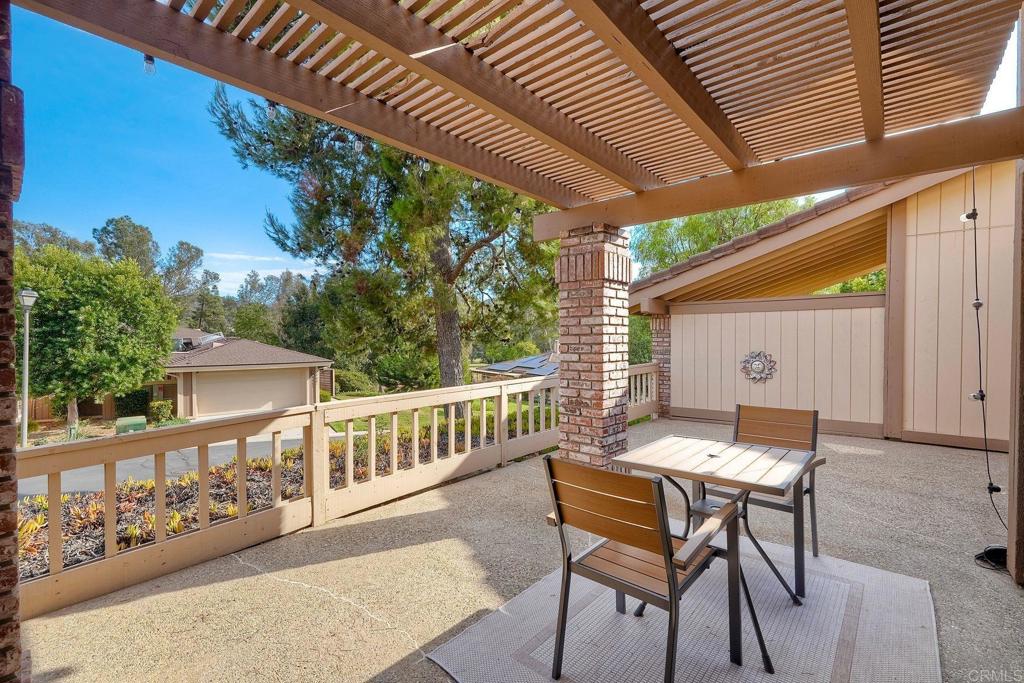 8559 Circle R Valley Lane, Escondido, CA 92026