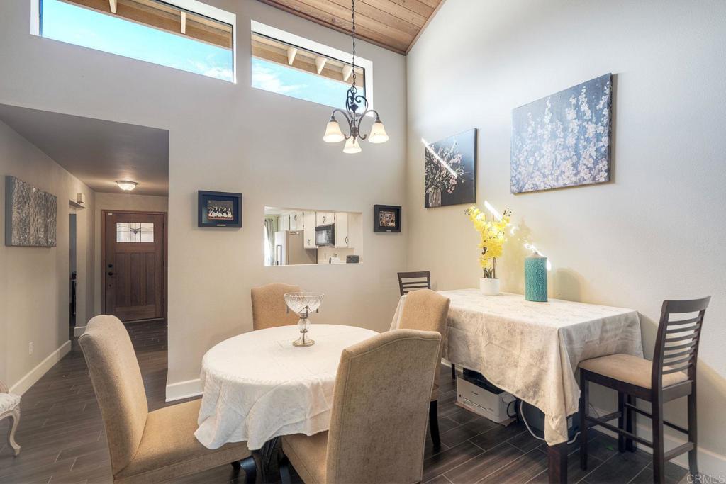 8559 Circle R Valley Lane, Escondido, CA 92026
