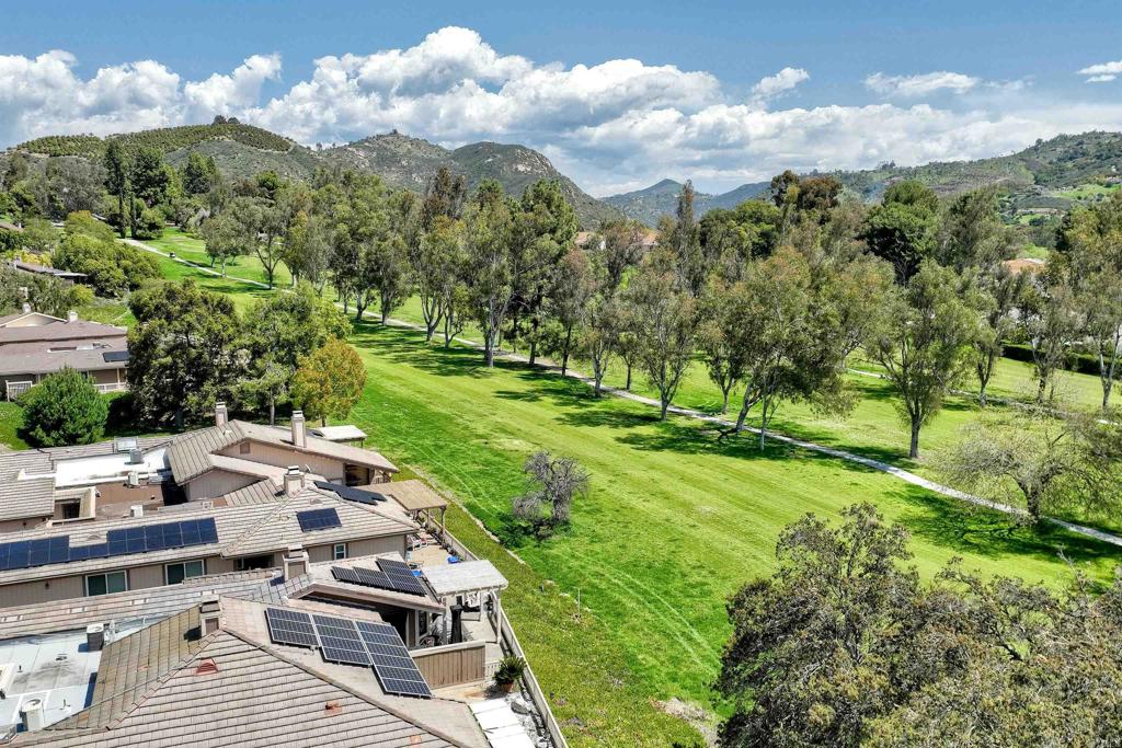 8559 Circle R Valley Lane, Escondido, CA 92026