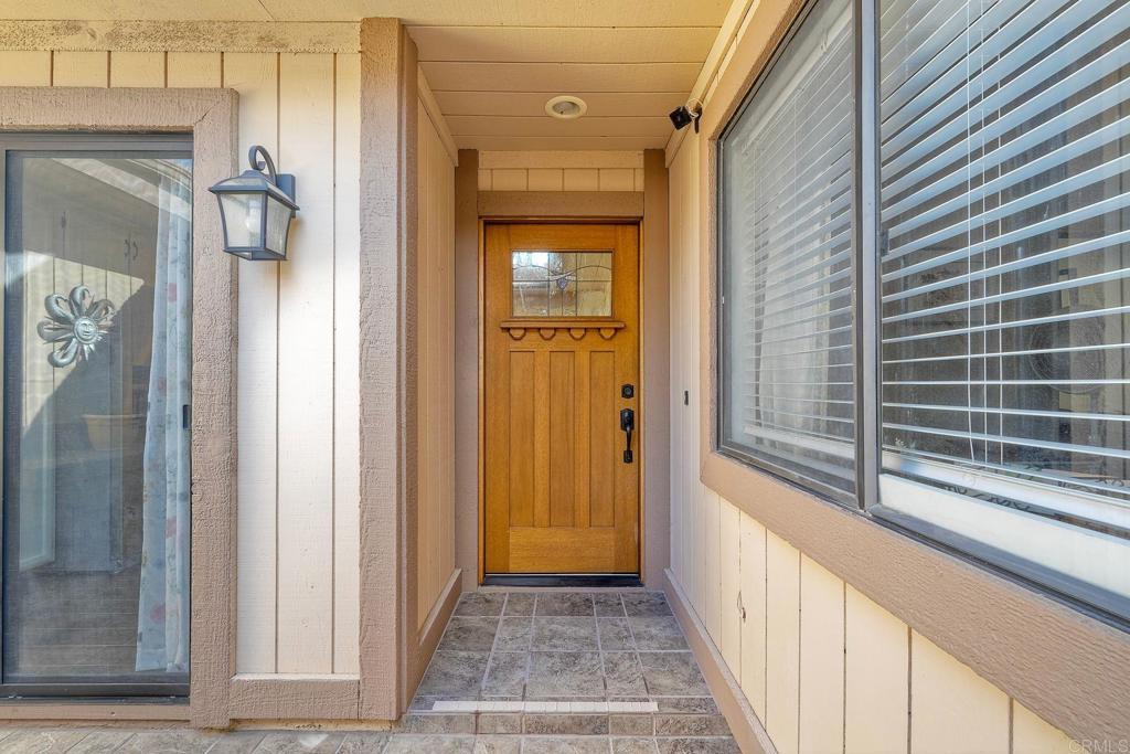 8559 Circle R Valley Lane, Escondido, CA 92026