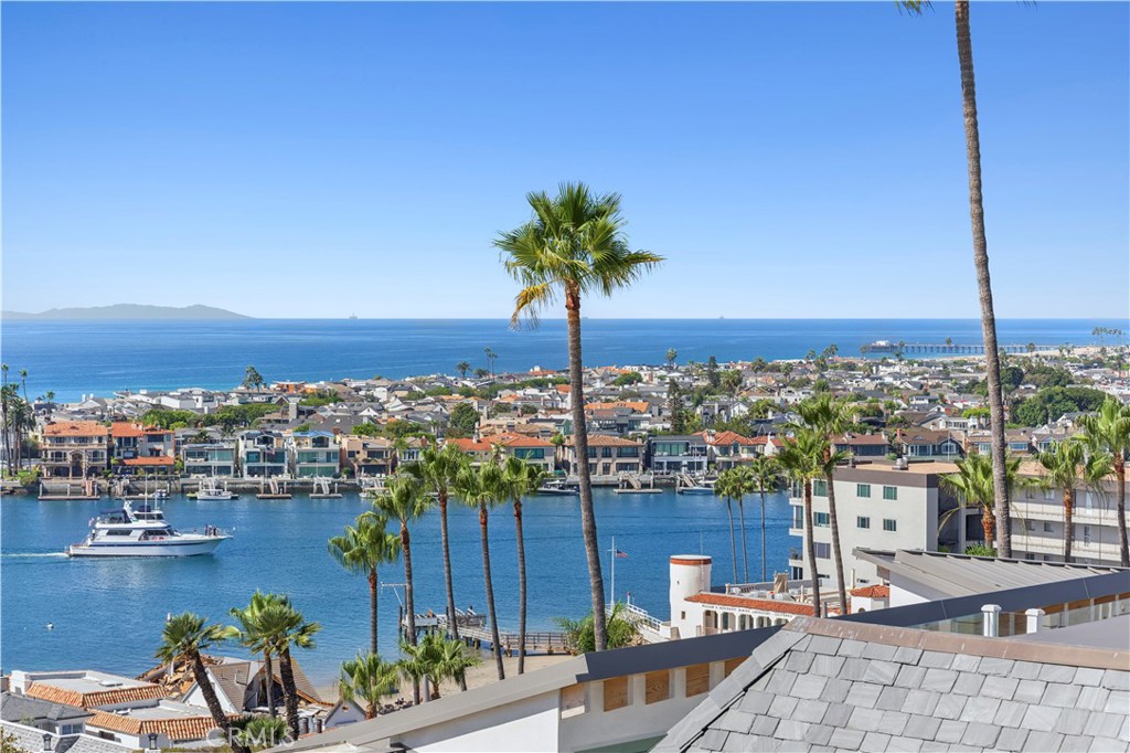 215 Goldenrod, Corona Del Mar, CA 92625