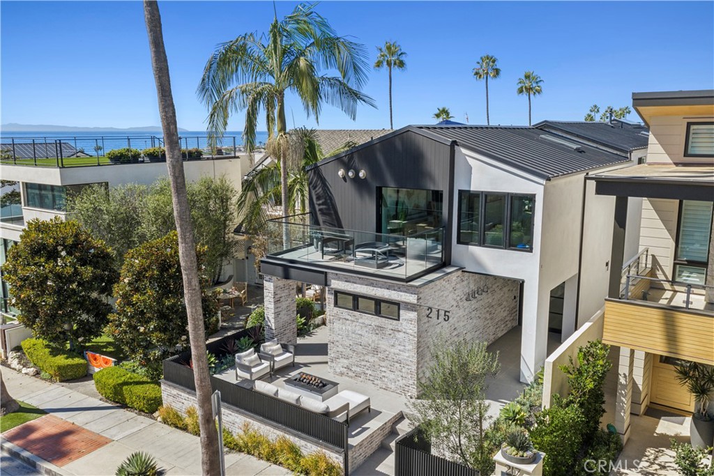 215 Goldenrod, Corona Del Mar, CA 92625