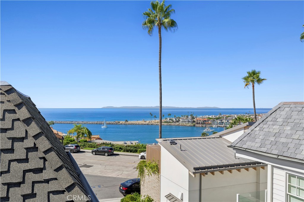 215 Goldenrod, Corona Del Mar, CA 92625
