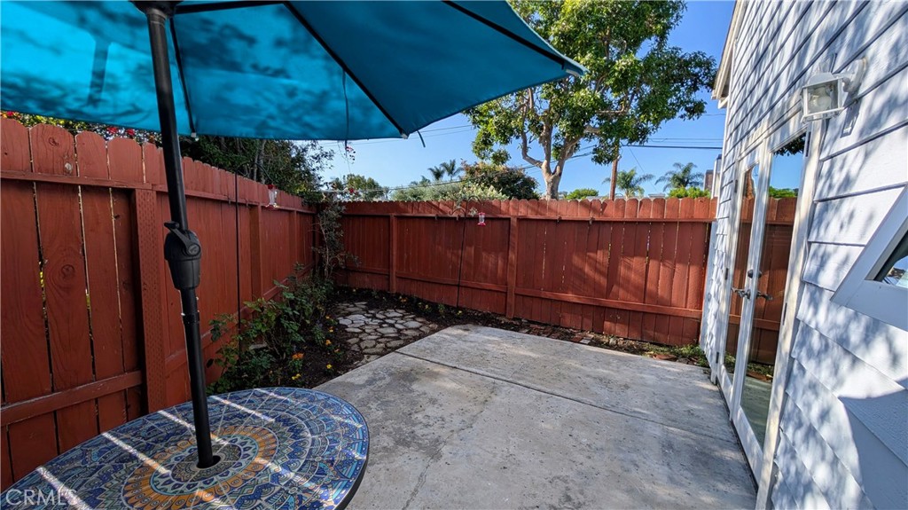 2302 Elden, Costa Mesa, CA 92627