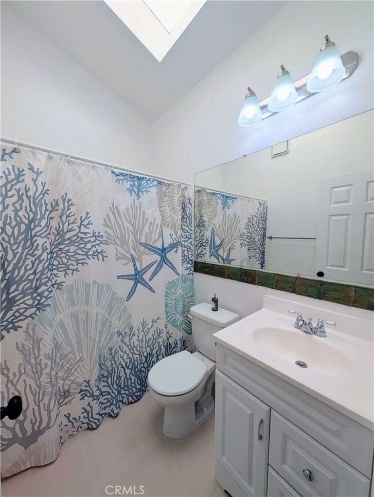 2302 Elden, Costa Mesa, CA 92627