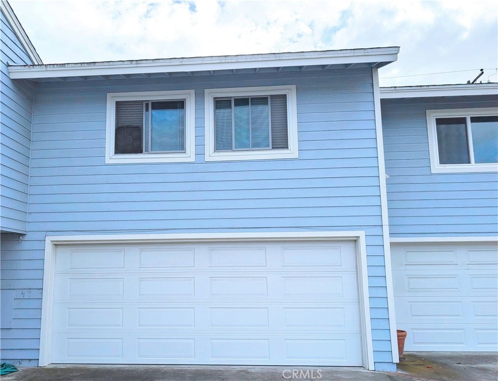2302 Elden, Costa Mesa, CA 92627