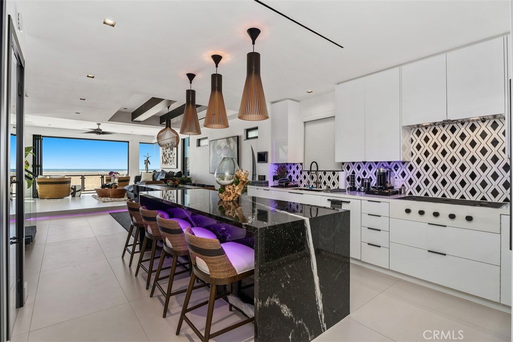 1904 W Oceanfront, Newport Beach, CA 92663