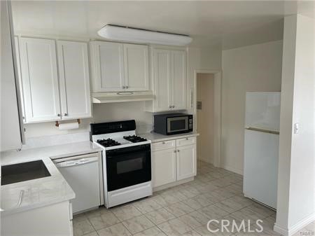 435 Hamilton Street, #B, Costa Mesa, CA 92627