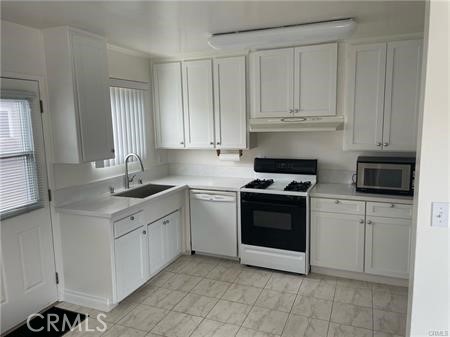 435 Hamilton Street, #B, Costa Mesa, CA 92627