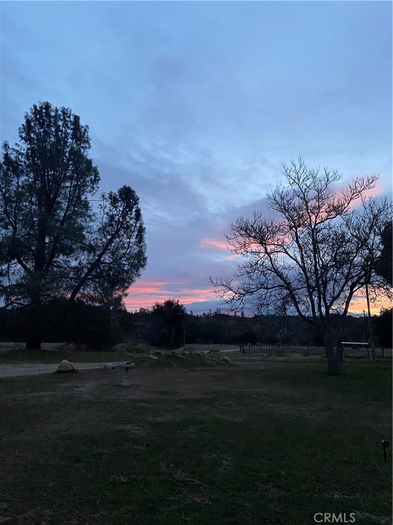 1575 Parkhill Road, Santa Margarita, CA 93453
