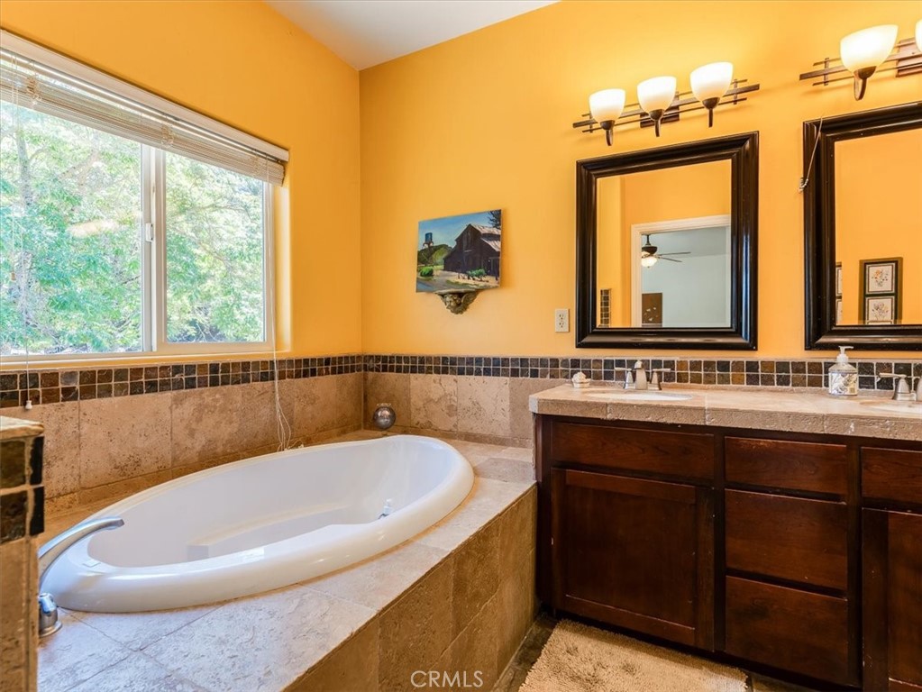 1575 Parkhill Road, Santa Margarita, CA 93453