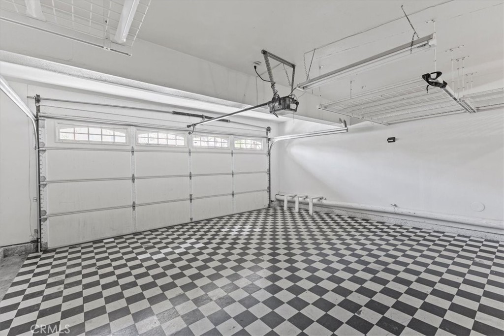 2 Car Garage