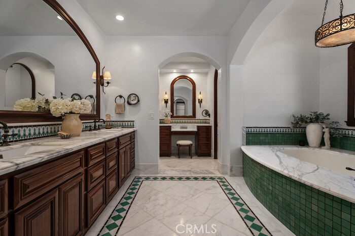 26042 Flintlock, Laguna Hills, CA 92653