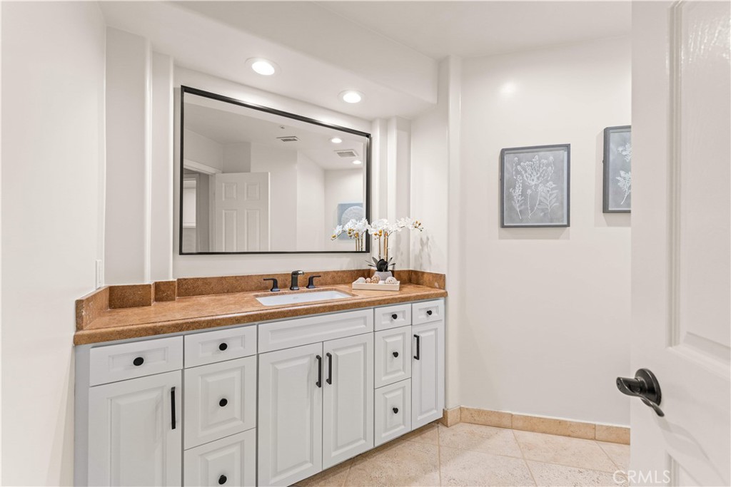 10 Skylark Way, Trabuco Canyon, CA 92679