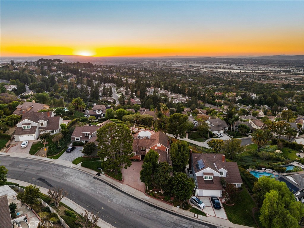 701 S Londerry Lane, Anaheim, CA 92807