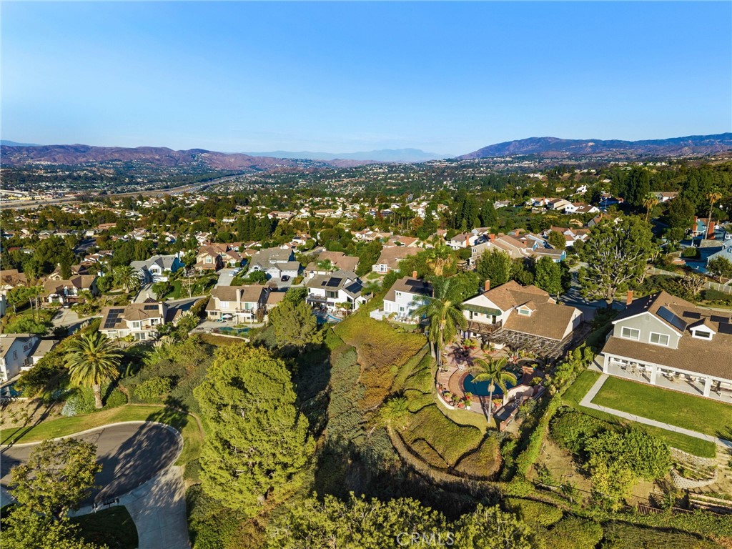 701 S Londerry Lane, Anaheim, CA 92807