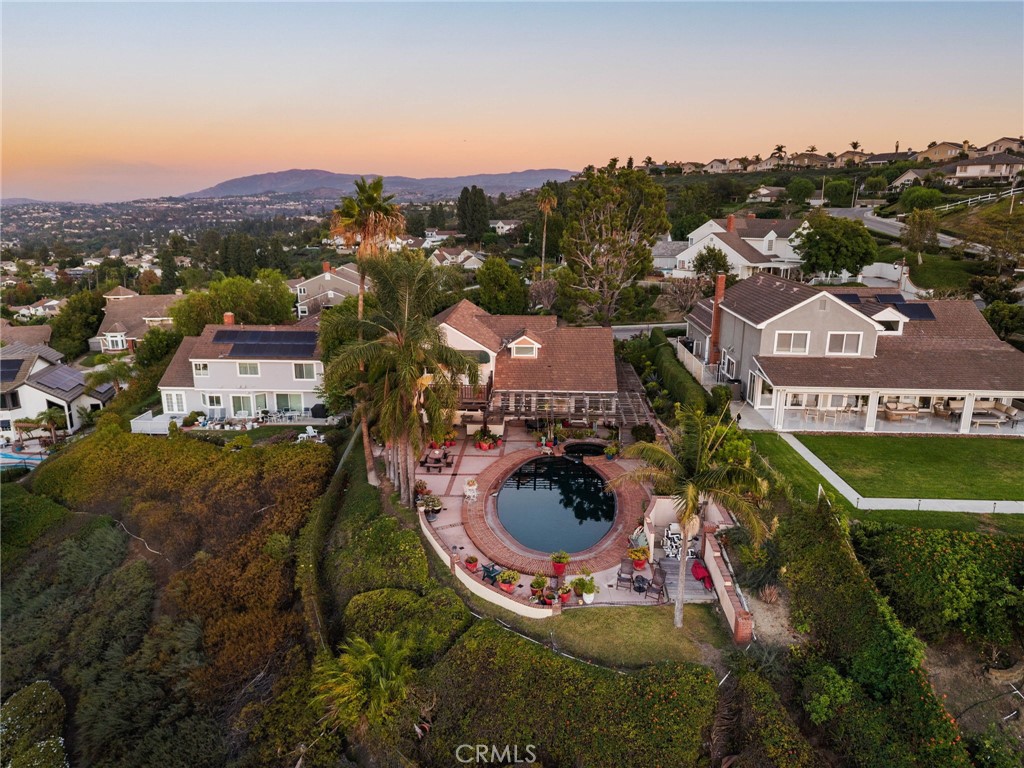 701 S Londerry Lane, Anaheim, CA 92807