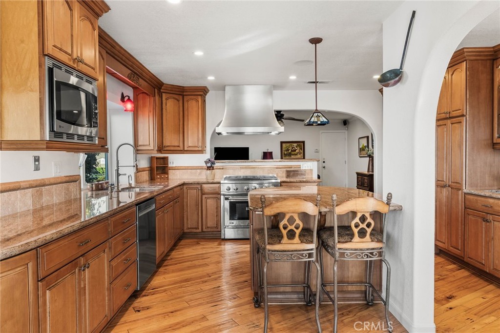 701 S Londerry Lane, Anaheim, CA 92807