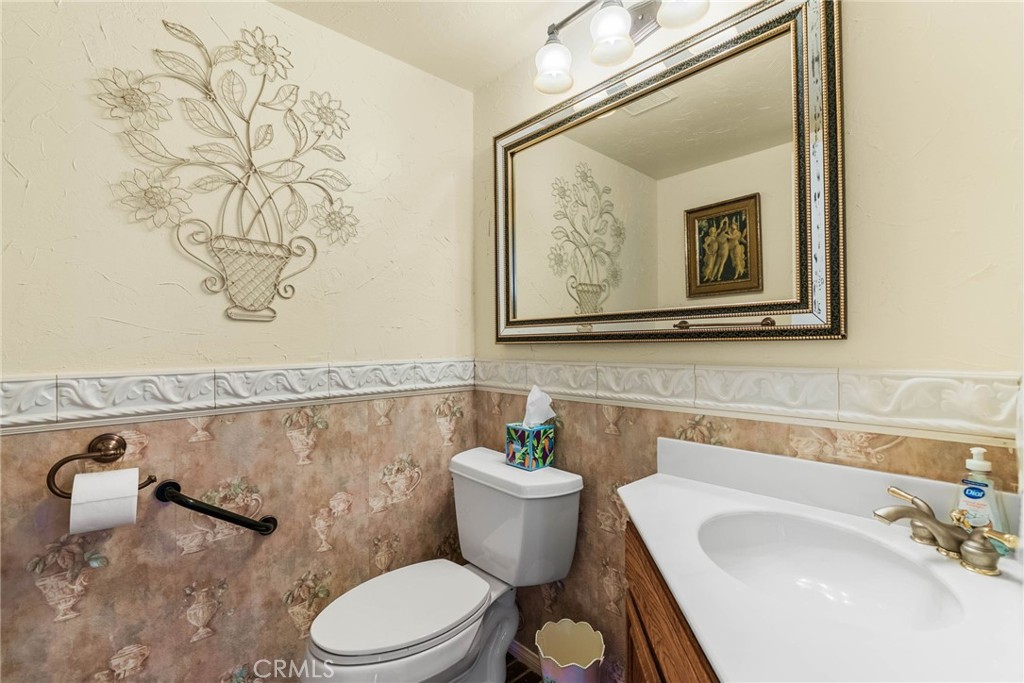 701 S Londerry Lane, Anaheim, CA 92807