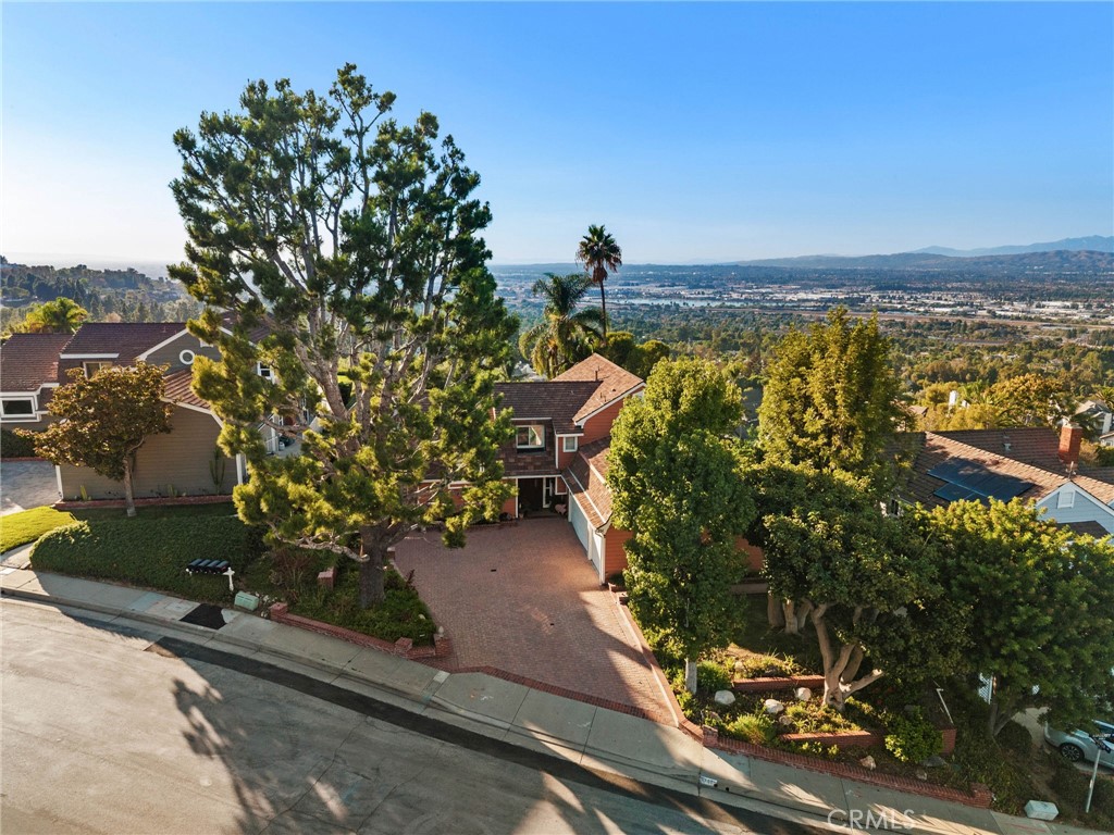701 S Londerry Lane, Anaheim, CA 92807