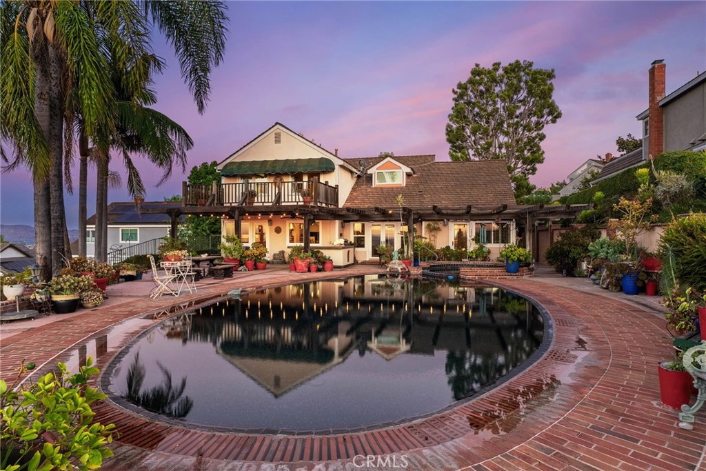 701 S Londerry Lane, Anaheim, CA 92807