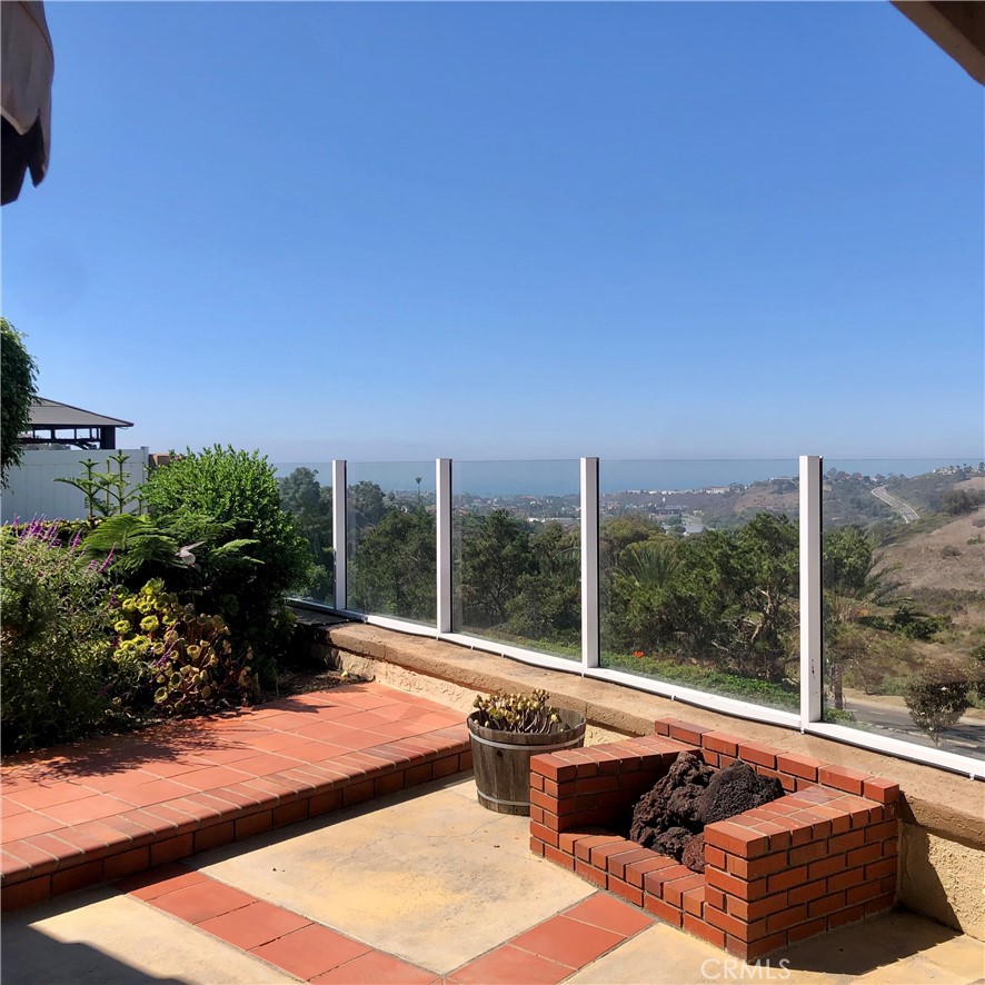 1 S Montilla, San Clemente, CA 92672 1 S Montilla, San Clemente, CA 92672