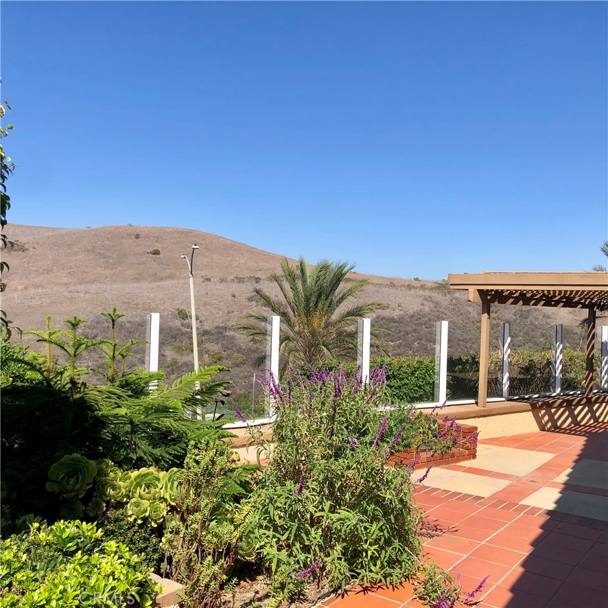 1 S Montilla, San Clemente, CA 92672 1 S Montilla, San Clemente, CA 92672