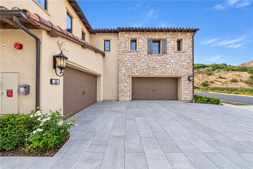 166 Leafy Pass, Irvine, CA 92602