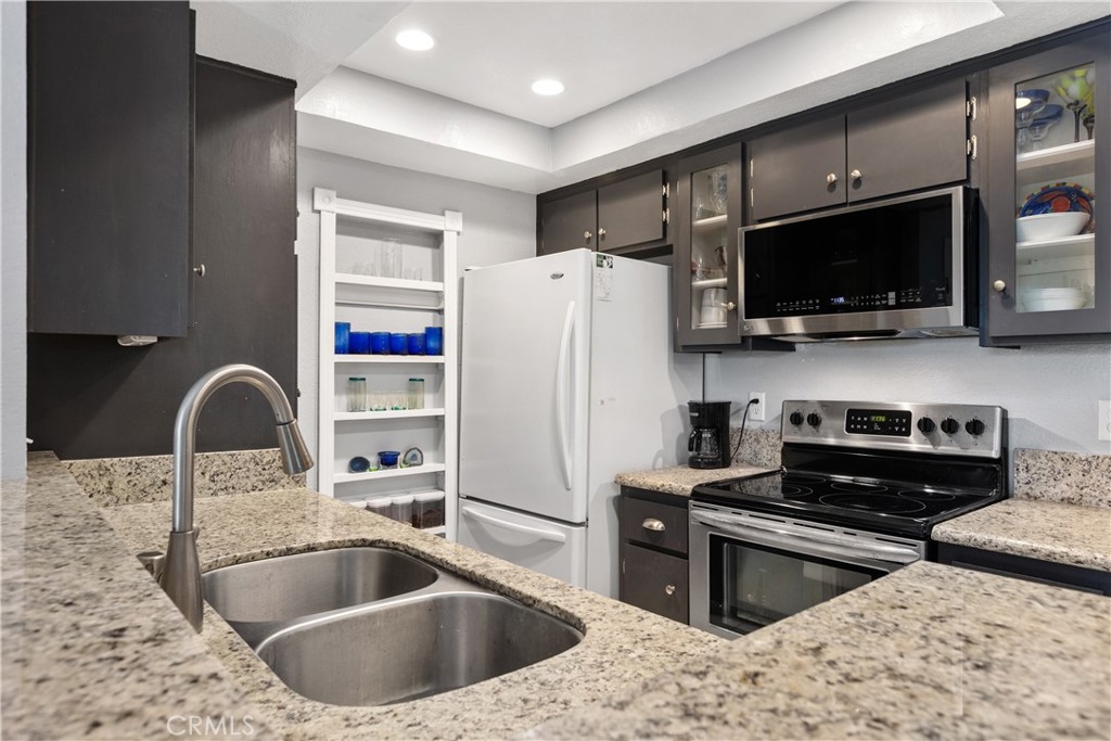 20702 El Toro, #414, Lake Forest, CA 92630