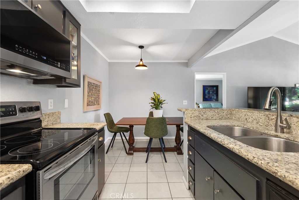 20702 El Toro, #414, Lake Forest, CA 92630