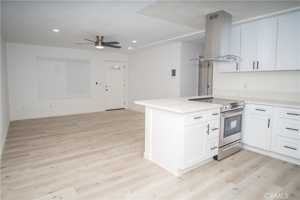 6701 Kelly, San Diego, CA 92111