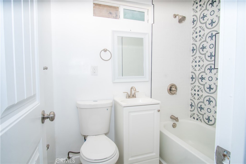 6701 Kelly, San Diego, CA 92111