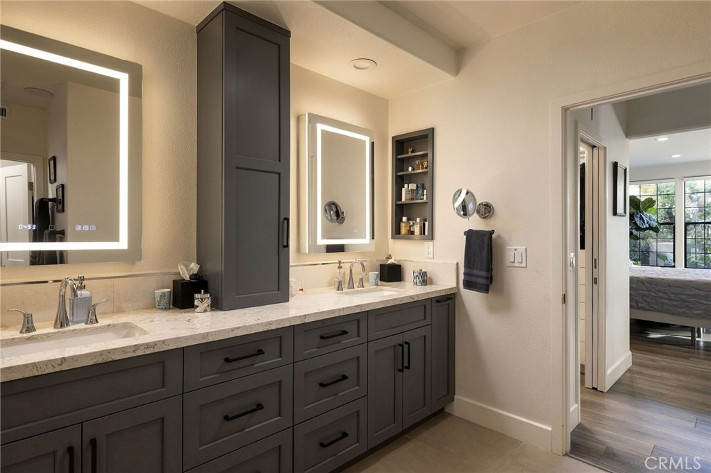 51 Seabrook Cove, Newport Beach, CA 92660