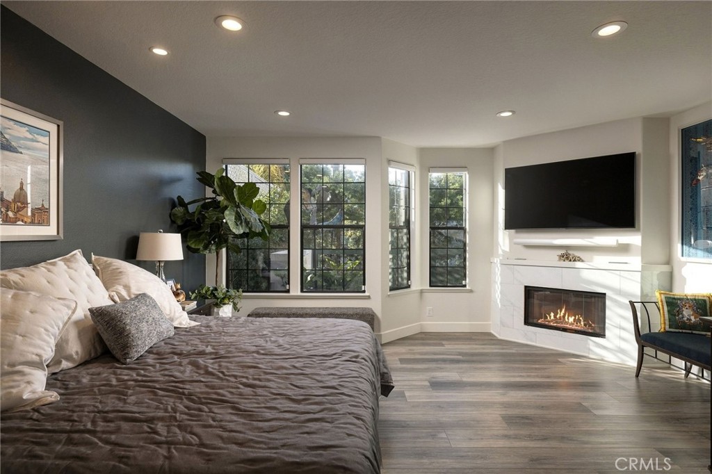 51 Seabrook Cove, Newport Beach, CA 92660