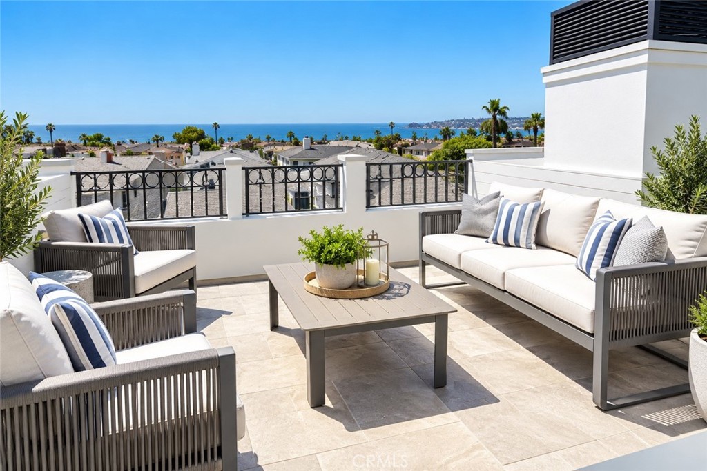 512 Jasmine Avenue, Corona Del Mar, CA 92625