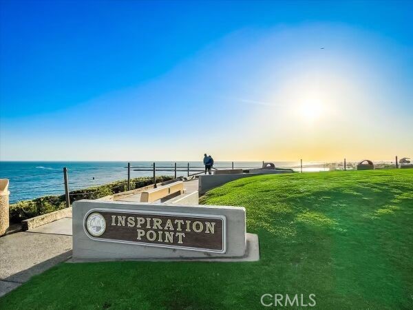 512 Jasmine Avenue, Corona Del Mar, CA 92625