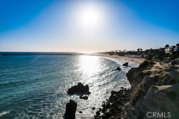 512 Jasmine Avenue, Corona Del Mar, CA 92625