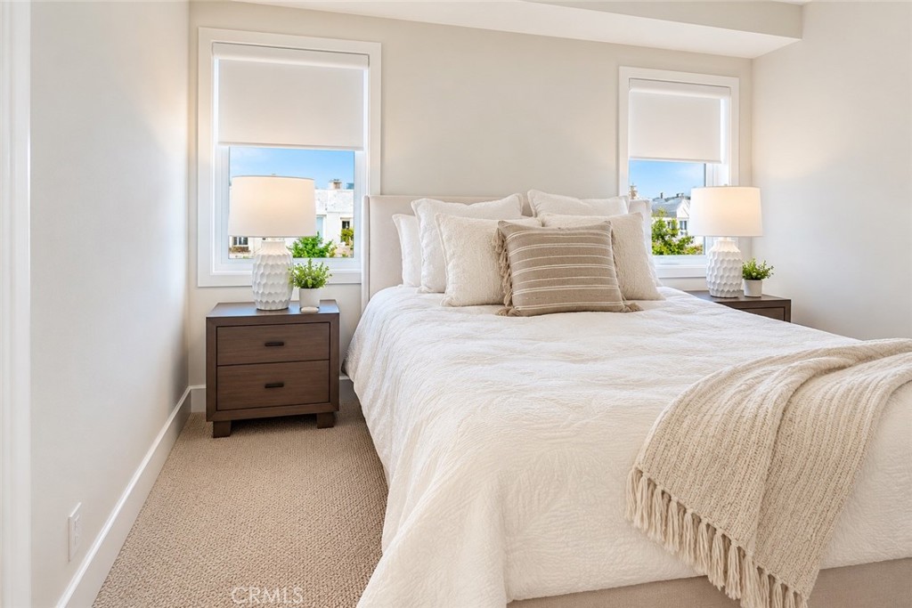 512 Jasmine Avenue, Corona Del Mar, CA 92625